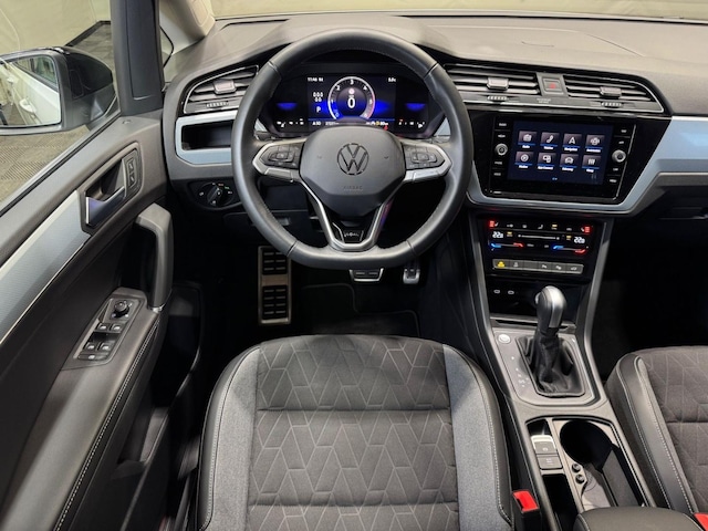 Volkswagen Touran 2.0 TDI DSG IQ.Drive