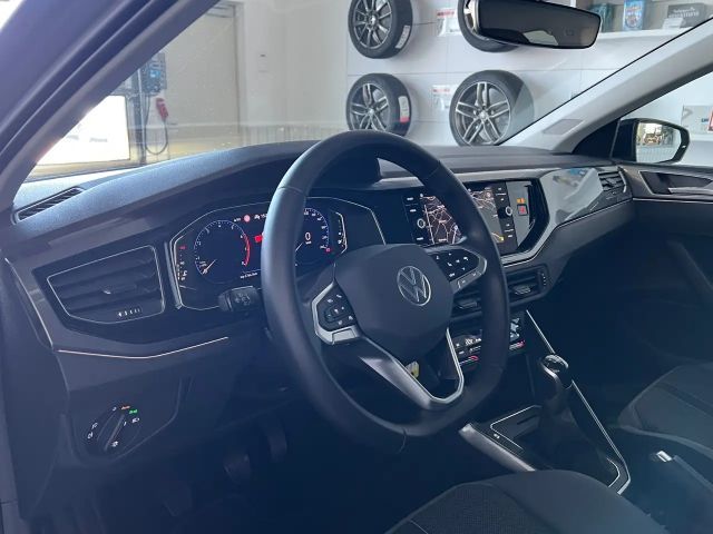 Volkswagen Polo 1.0 TSI IQ.Drive Style