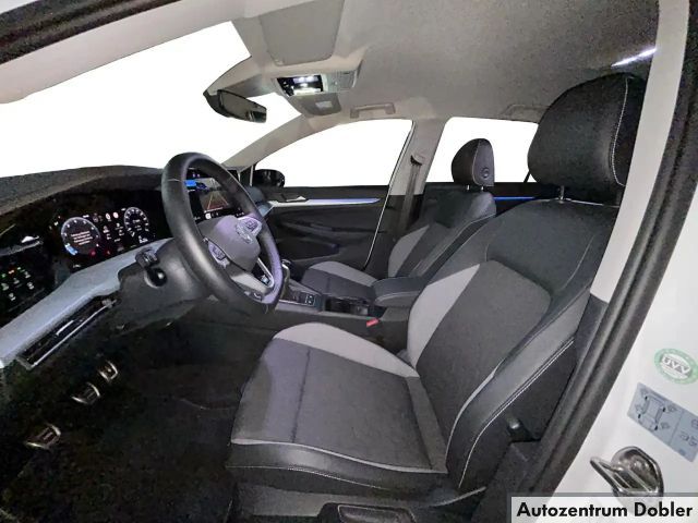 Volkswagen Golf 1.5 TSI Golf VIII IQ.Drive