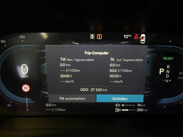 Volvo XC60 Dark Plus