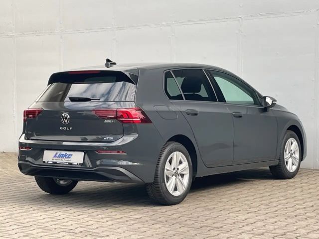 Volkswagen Golf 1.5 eTSI DSG Golf VIII