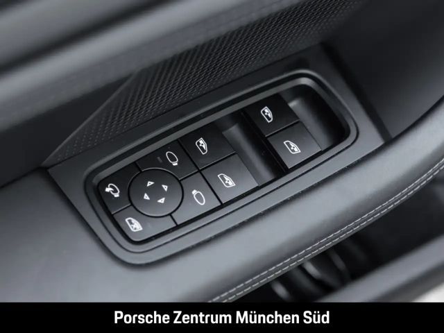 Porsche Taycan 4 Cross Turismo