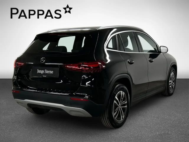 Mercedes-Benz GLA 180 Österreich-Edition *LED-HPS, 7G-DCT, Rückfahrkamer