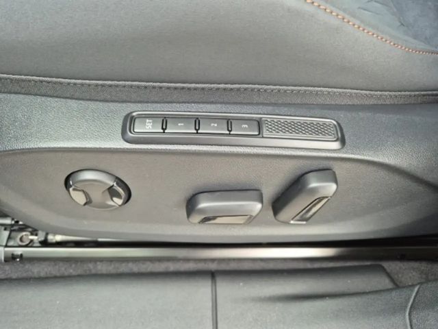 Cupra Terramar 1.5 e-Hybrid VZ