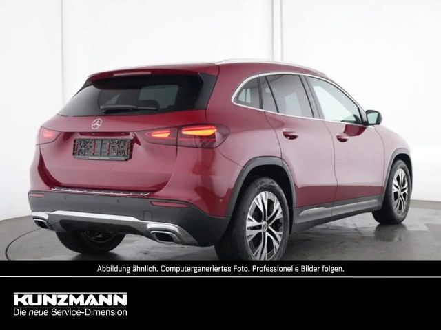 Mercedes-Benz GLA 250 4MATIC Progressive