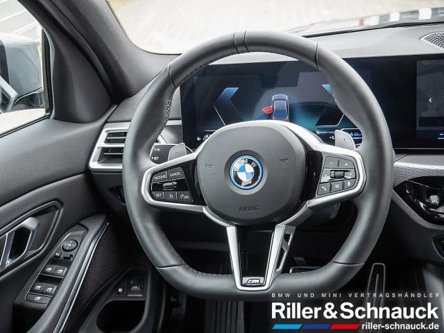 BMW 330 330e M-Sport Sedan