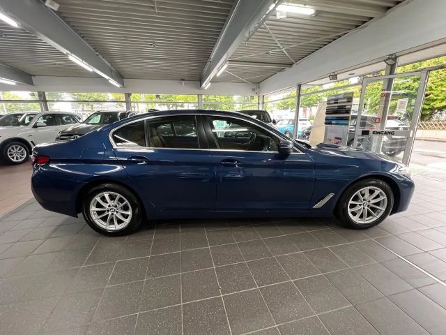BMW 520 520d Sedan
