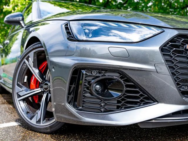 Audi RS4 Avant Quattro