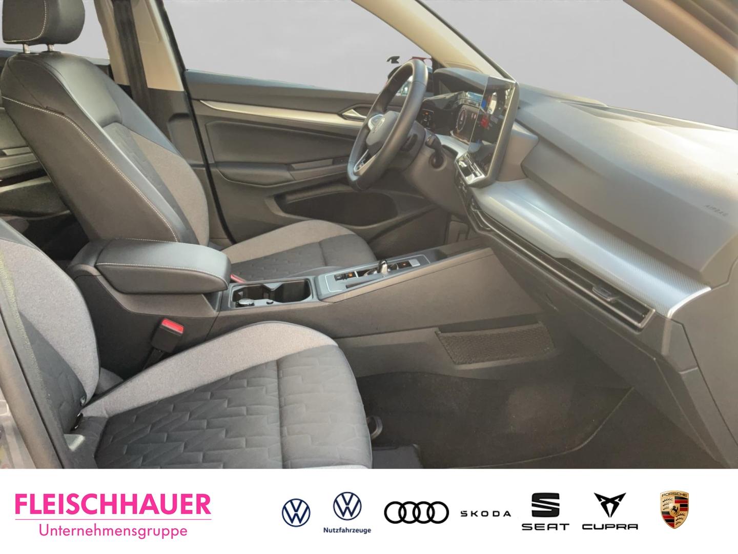 Volkswagen Golf 1.5 eTSI DSG Golf VIII Variant