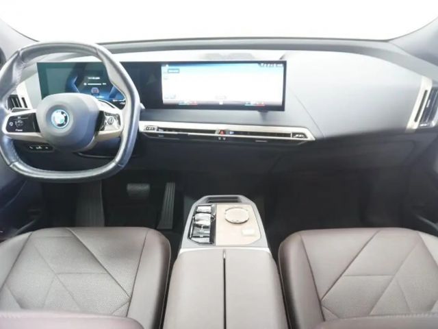 BMW iX xDrive40