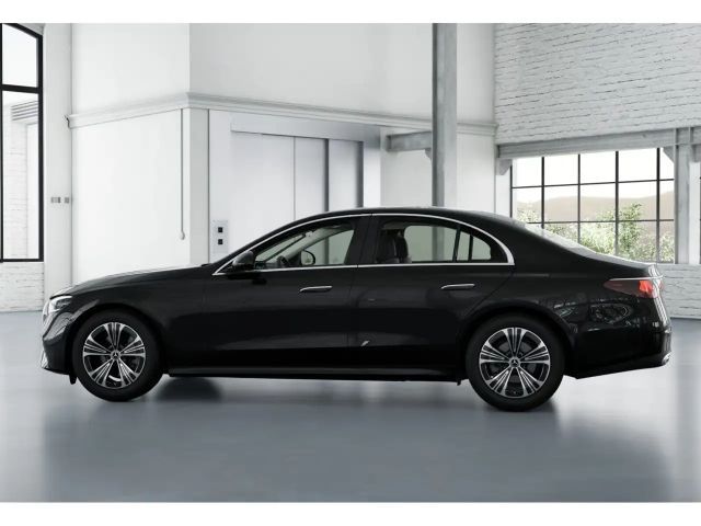 Mercedes-Benz E 220 4MATIC E 220 d Sedan