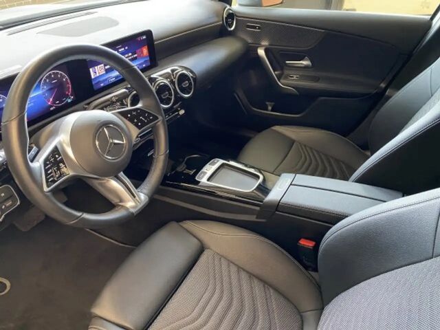 Mercedes-Benz A 180 Progressive