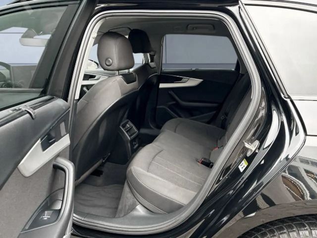 Audi A4 35 TFSI Business S-Tronic