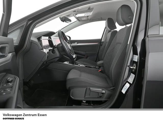 Volkswagen Golf Life Variant