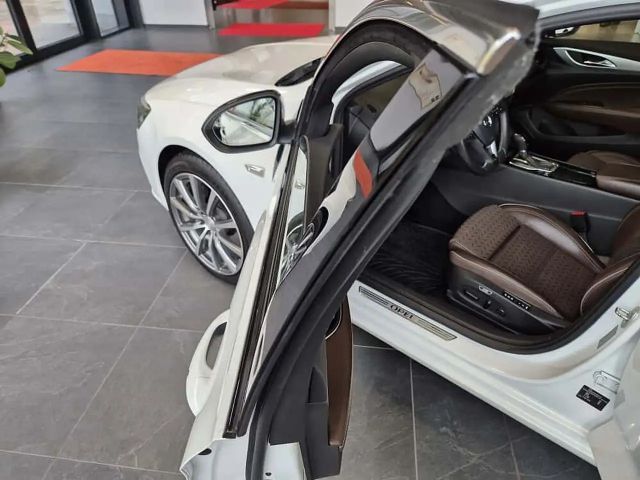 Opel Insignia Elegance