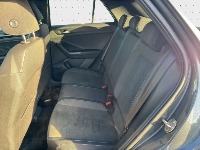 Volkswagen T-Roc 1.5 TSI DSG R-Line