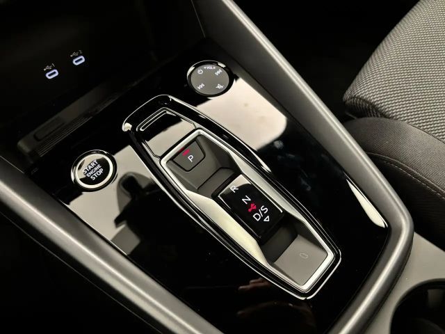 Audi A3 30 TFSI Sedan