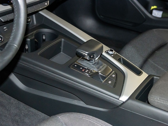 Audi A4 30 TDI Avant S-Tronic