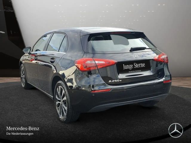Mercedes-Benz A 250 A 250 e Style