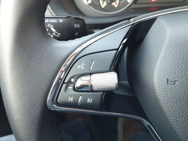 Skoda Octavia 1.5 TSI Ambition Combi