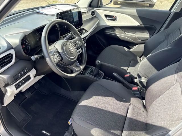 Suzuki Swift Club Hybrid