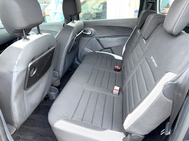 Dacia Lodgy 7 zitter Stepway