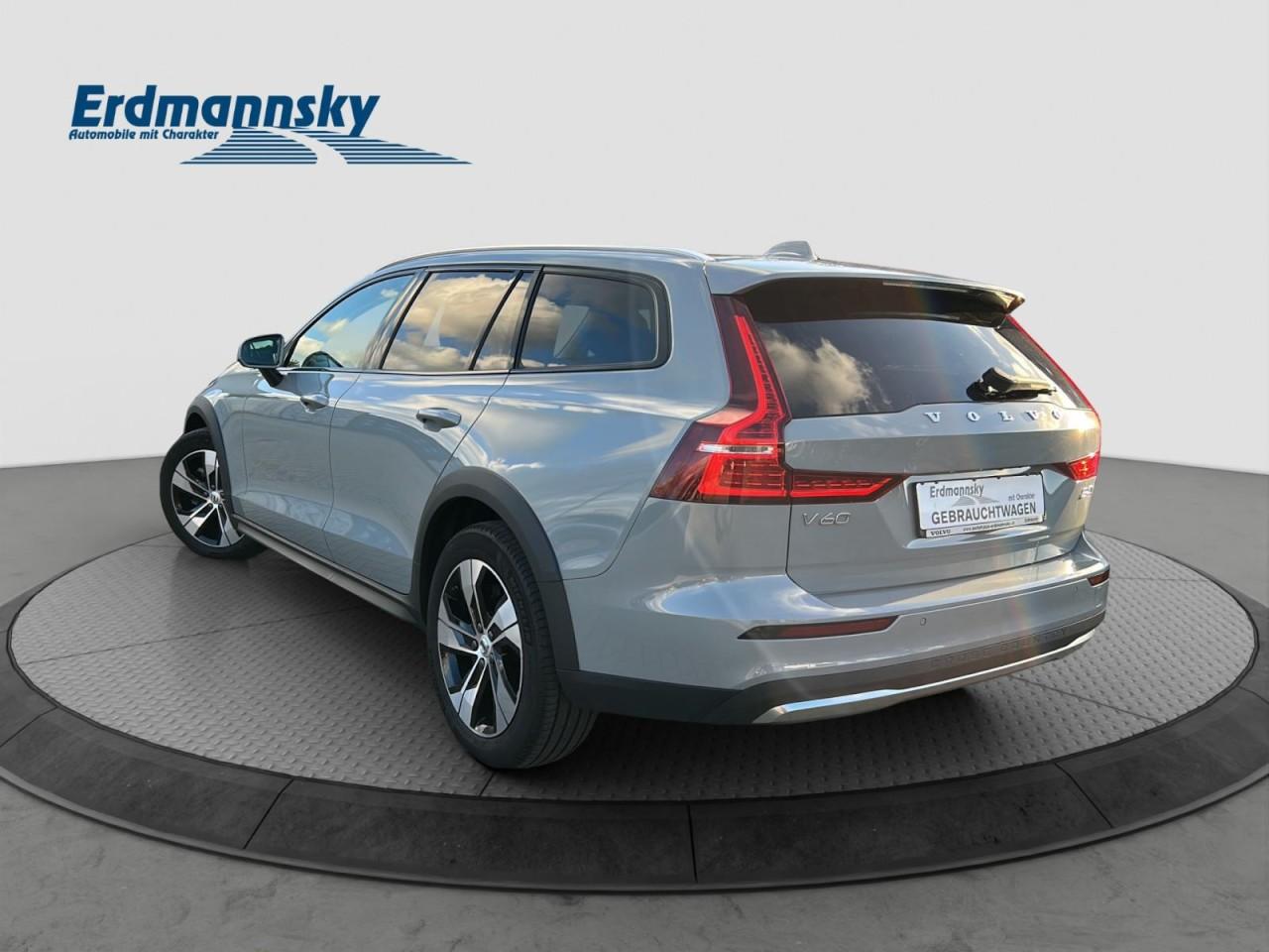Volvo V60 AWD Plus