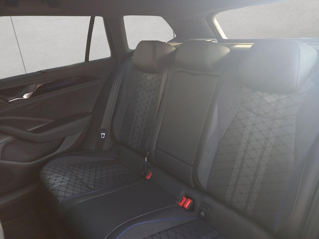 Volkswagen Passat DSG R-Line