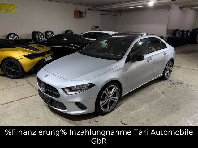 Mercedes-Benz A 180 Limousine Widescreen,Night,Pano,Burmes,19"