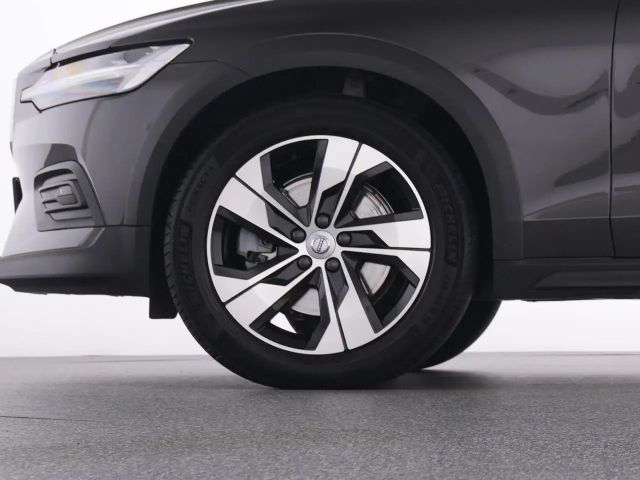 Volvo V60 Cross Country AWD Plus