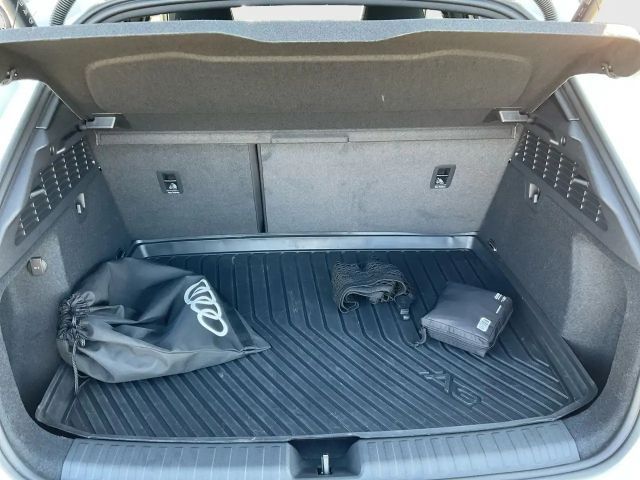 Audi A3 40 TFSI Hybride S-Line Sedan