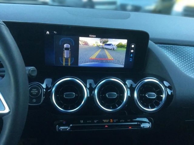 Mercedes-Benz B 180 Progressive