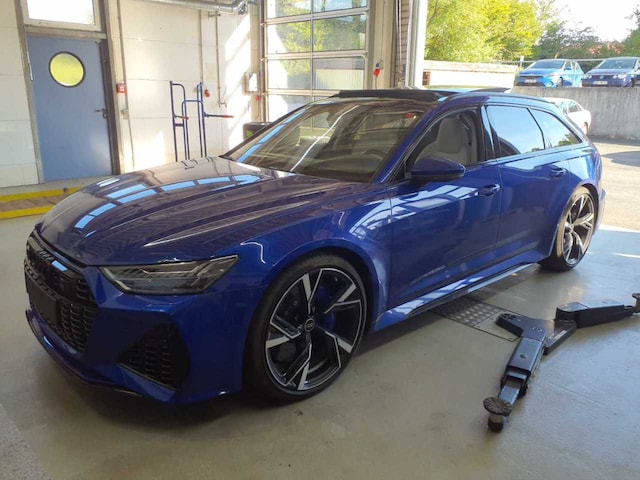 Audi RS6 Avant Quattro