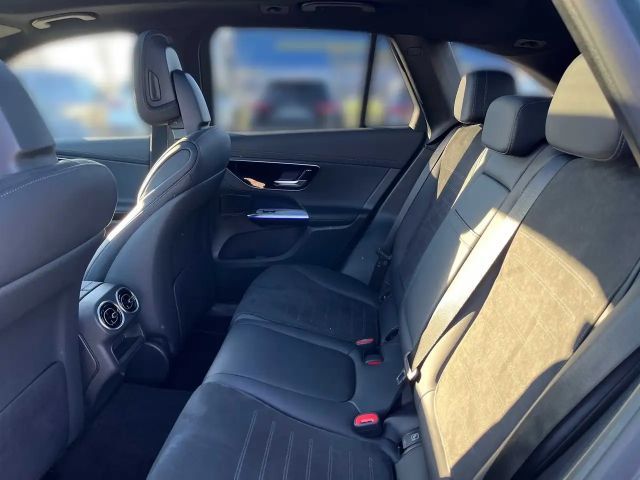 Mercedes-Benz GLC 300 4MATIC AMG Line