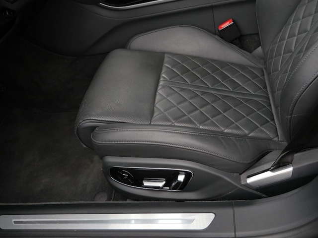 Audi A8 60 TFSI Hybride Quattro