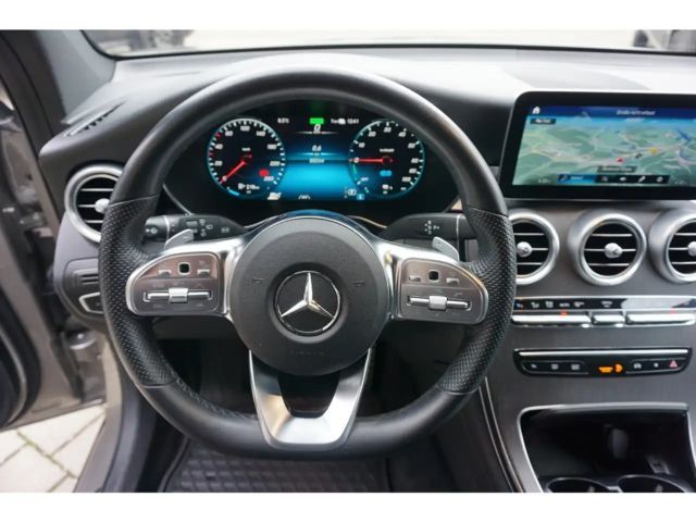 Mercedes-Benz GLC 300 4MATIC AMG Line