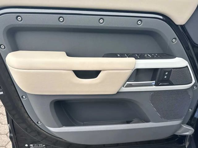 Land Rover Defender 110 AWD D200 SE