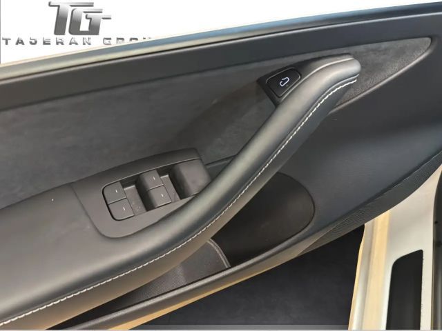 Tesla Model 3 Pano*ACC*WMP*ST-Heiz*R.Cam*Autopilot