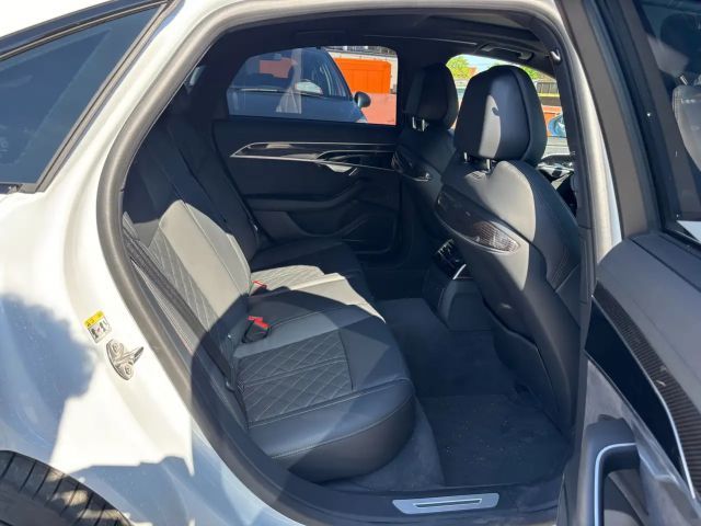 Audi A8 60 TFSI Hybride Quattro