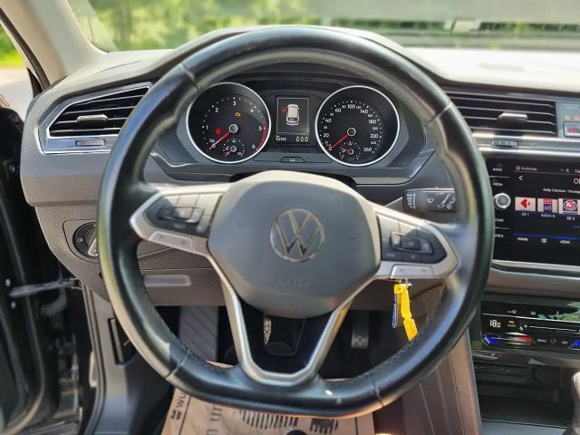 Volkswagen Tiguan 2,0 TDI Fahrerassistenzpaket "Plus" ACC Front A...