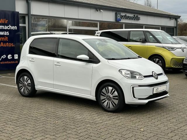 Volkswagen up! Plus Style