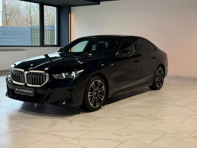 BMW 520 520i M-Sport Sedan
