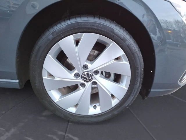 Volkswagen Golf 1.5 TSI IQ.Drive Style Variant