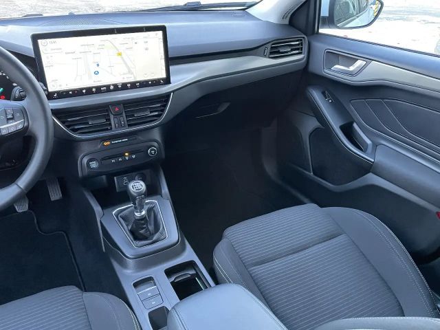 Ford Focus Titanium Wagon