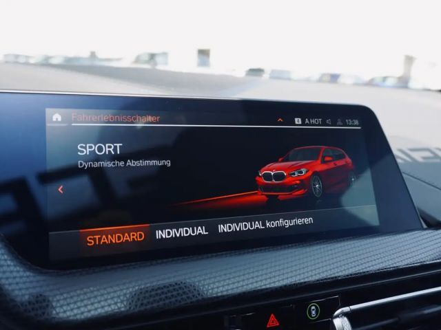 BMW 118 118i M-Sport Sedan