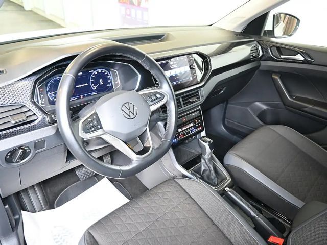 Volkswagen T-Cross Style