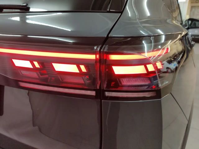 Volkswagen Tiguan 2.0 TSI R-Line Style