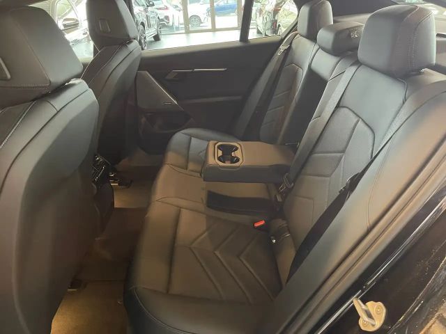 BMW 520 520i M-Sport Sedan