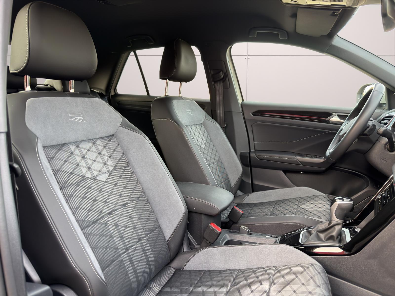 Volkswagen T-Roc 1.5 TSI DSG R-Line