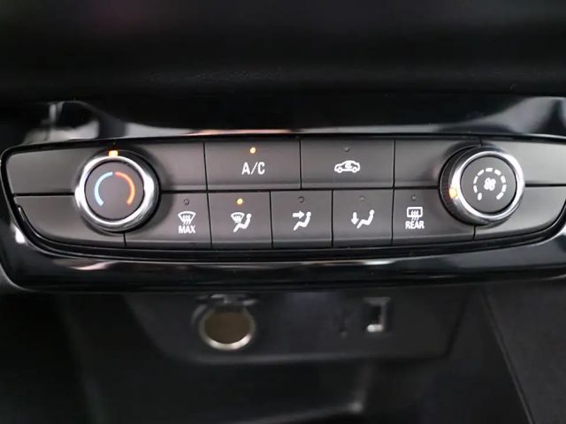 Opel Corsa 1.5 Turbo Edition